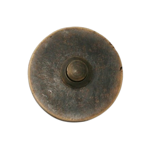 Fama beldrukker rond UD153, verdonkerd brons