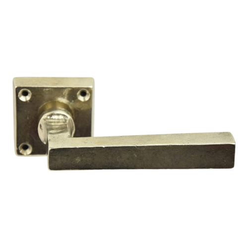 Giara deurkrukken M12/R12 op vierkant rozet 50mm, wit brons