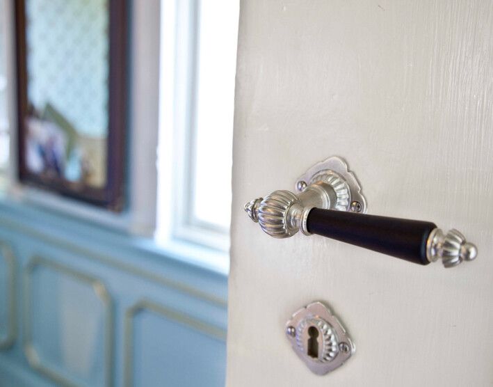 Amstelland deurkrukken Victorian excl. rozetten, nikkel mat/ebben