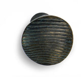 Giara-meubelknop-C61-rond-fijn-gestreept-36-mm-groen-brons