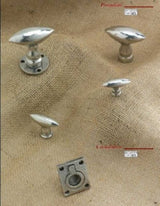 Giara-meubelknop-PoIN-60-mm-ovaal-spitse-punt-britannium