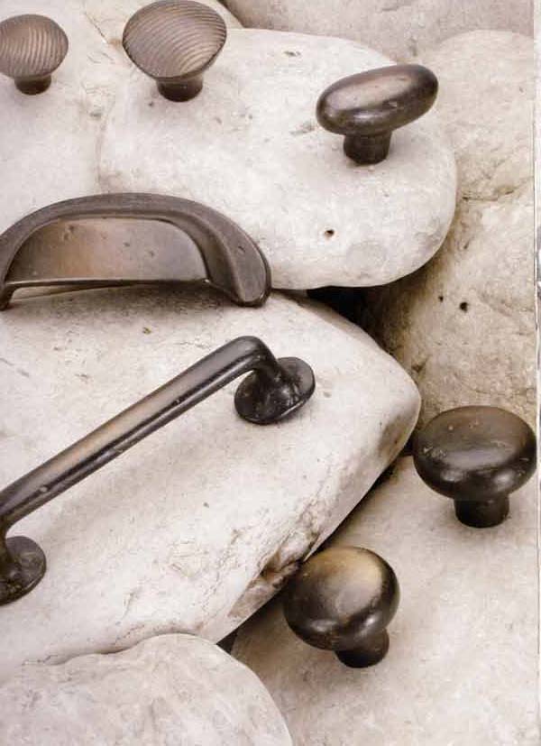 Giara-meubelgreep-C73-457-mm-h-o-h-glad-verdonkerd-brons